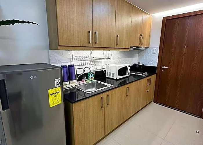 Hotel Shell Residences Manila